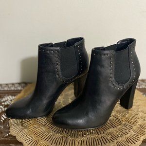 New Size 7B Authentic Lauren by Ralph Lauren Vivianne Chelsea Black Ankle Boot